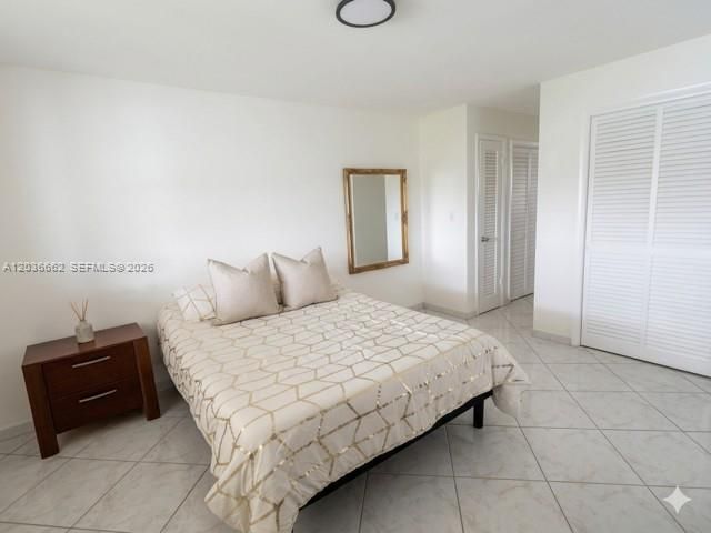 1530 NE 191st St 305, Miami, FL 33179