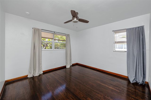 630 JASMINE WAY S, St Petersburg, FL 33705