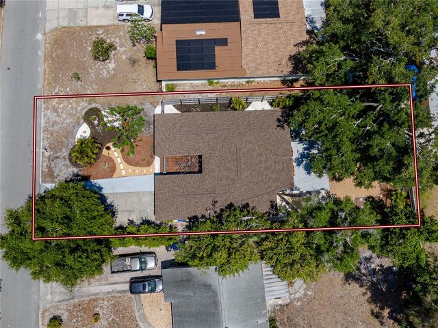 630 JASMINE WAY S, St Petersburg, FL 33705
