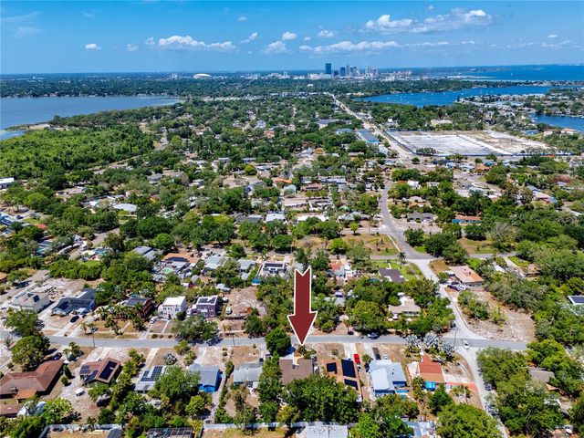 630 JASMINE WAY S, St Petersburg, FL 33705