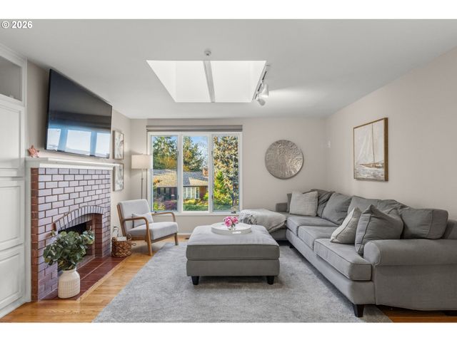 3633 SPRING Blvd, Eugene, OR 97405