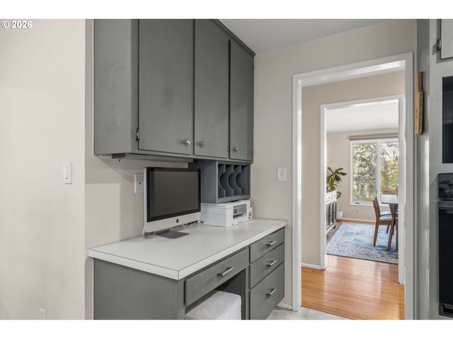 3633 SPRING Blvd, Eugene, OR 97405