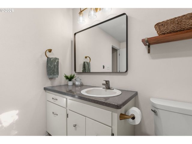 3633 SPRING Blvd, Eugene, OR 97405