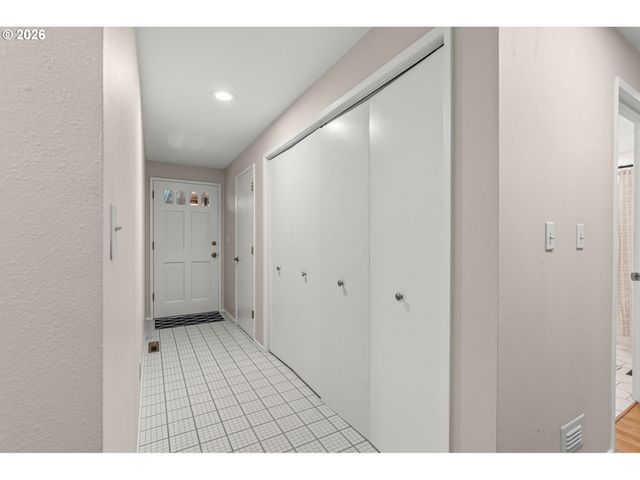 3633 SPRING Blvd, Eugene, OR 97405