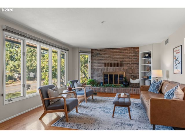 3633 SPRING Blvd, Eugene, OR 97405