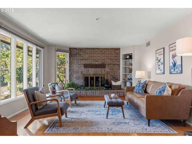 3633 SPRING Blvd, Eugene, OR 97405