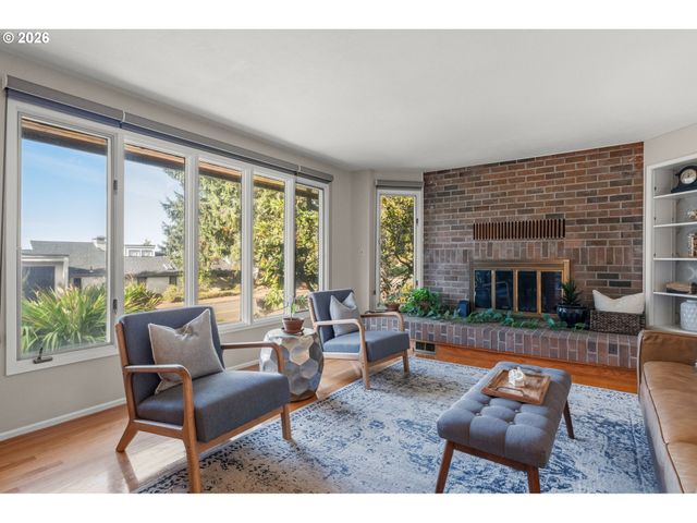 3633 SPRING Blvd, Eugene, OR 97405