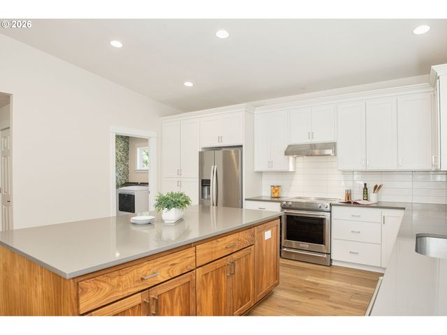 8159 Sw 85TH Ave, Portland, OR 97223