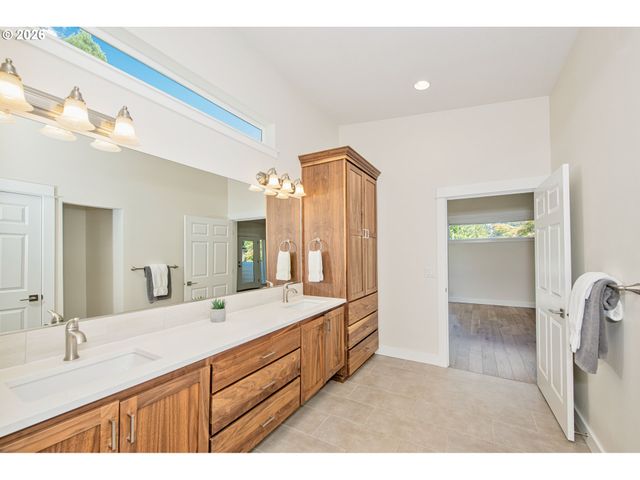 8159 Sw 85TH Ave, Portland, OR 97223