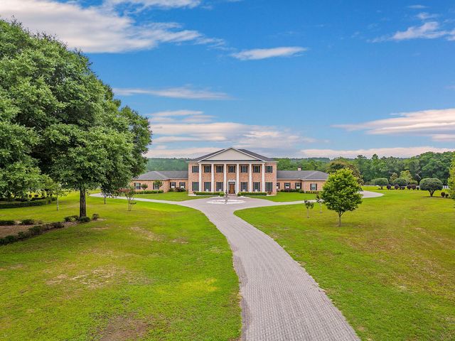 3400 Bonterra Drive, Laurel Hill, FL 32567