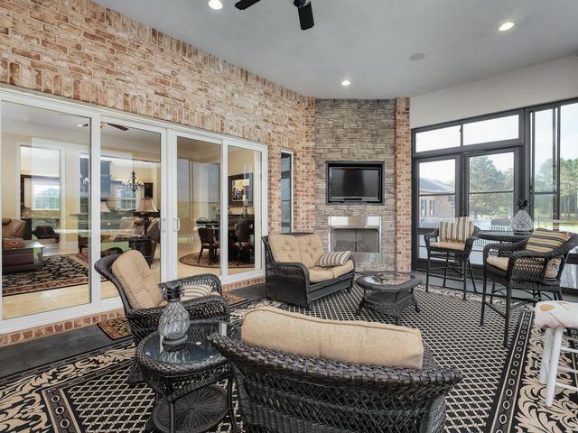 3400 Bonterra Drive, Laurel Hill, FL 32567