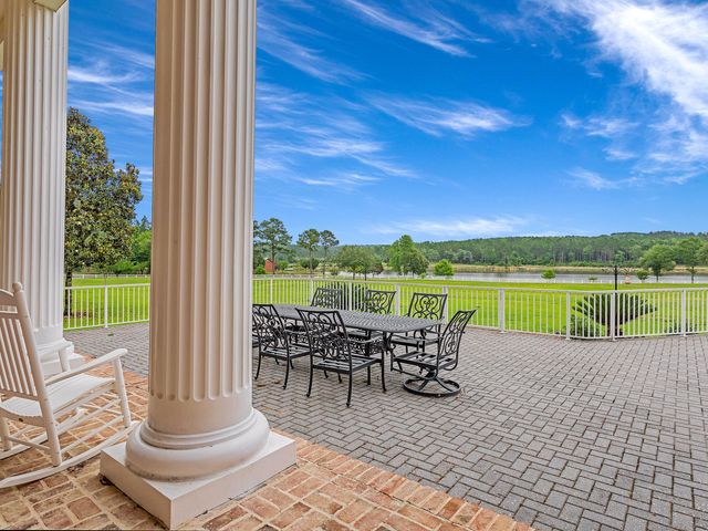 3400 Bonterra Drive, Laurel Hill, FL 32567