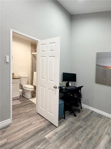 1637 E 5th Street 302, Long Beach, CA 90802