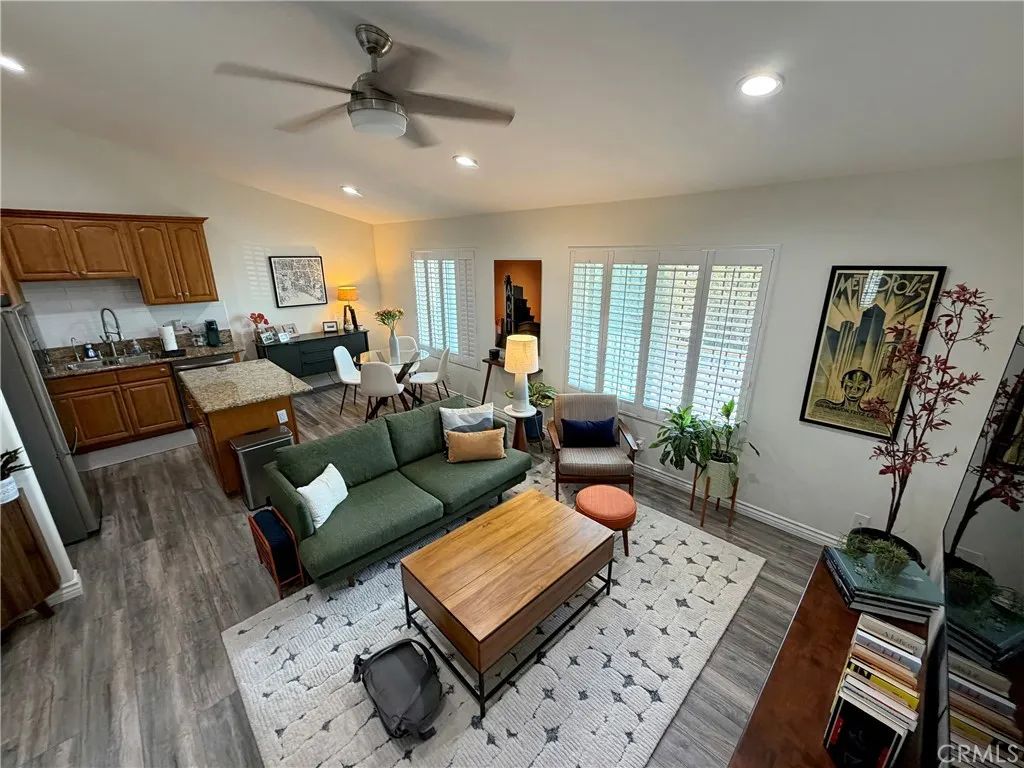 1637 E 5th Street 302, Long Beach, CA 90802
