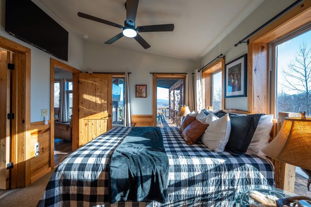 627 Mountain Crest Road, Mountain View, AR 72560