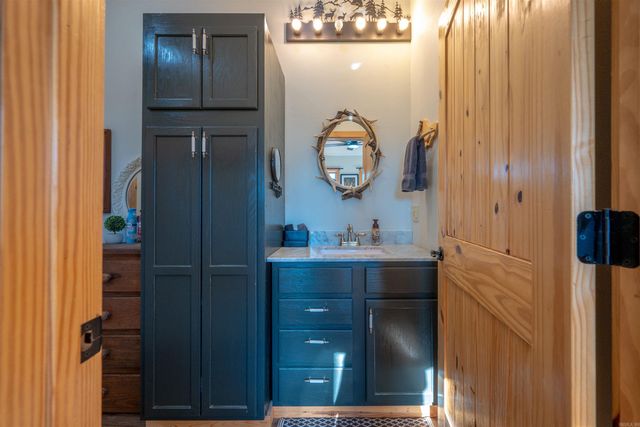 627 Mountain Crest Road, Mountain View, AR 72560