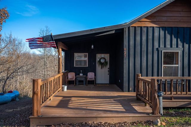 627 Mountain Crest Road, Mountain View, AR 72560