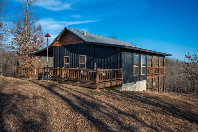 627 Mountain Crest Road, Mountain View, AR 72560