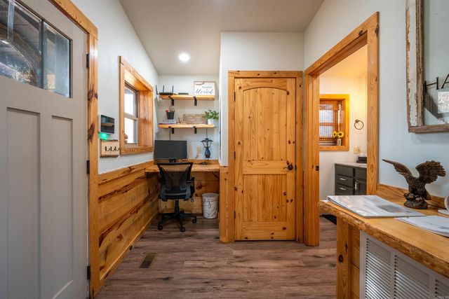 627 Mountain Crest Road, Mountain View, AR 72560