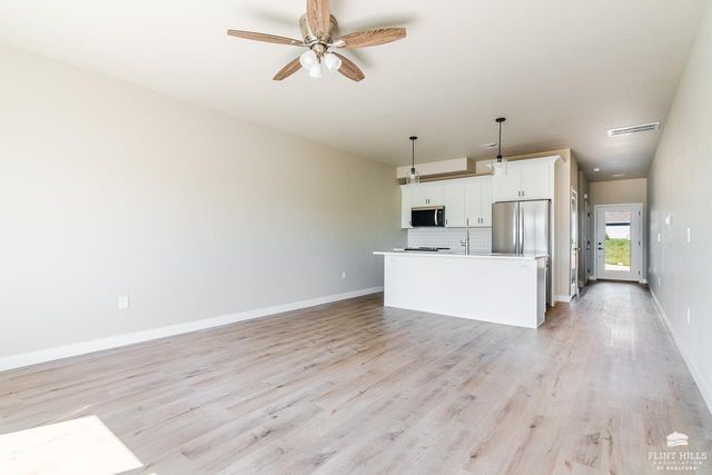 5609 Goheen Drive, Manhattan, KS 66503
