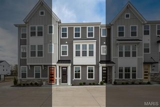 8911 Gateway Circle, Richmond Heights, MO 63144