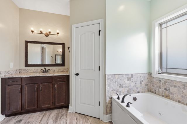 2908 Gunn Rd, Springfield, TN 37172