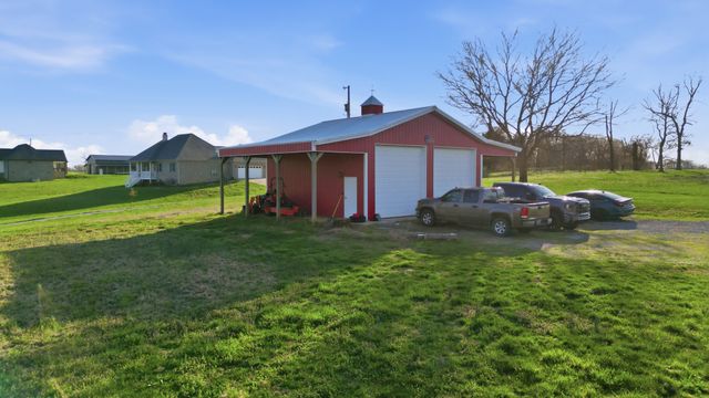 2908 Gunn Rd, Springfield, TN 37172