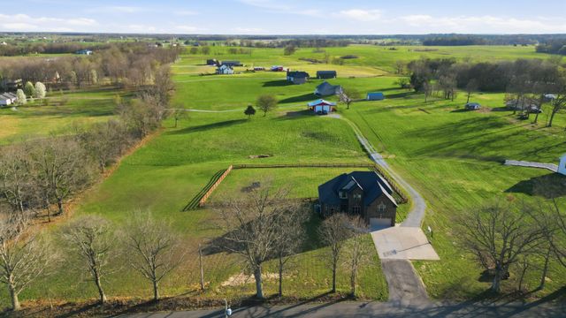 2908 Gunn Rd, Springfield, TN 37172