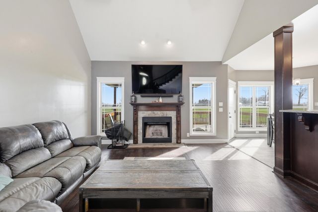 2908 Gunn Rd, Springfield, TN 37172