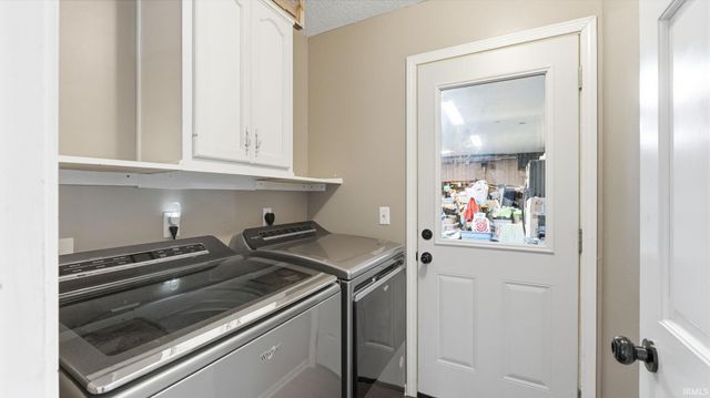 11228 Tall Oak Run, Fort Wayne, IN 46845