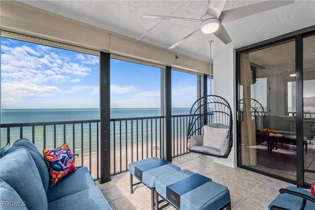 9415 Gulf Shore DR 501, Naples, FL 34108