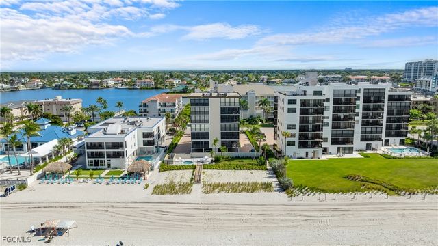 9415 Gulf Shore DR 501, Naples, FL 34108