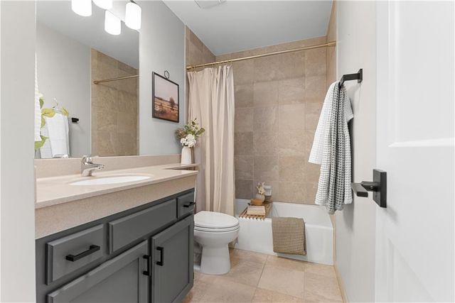 11700 W 48th Terrace, Shawnee, KS 66203