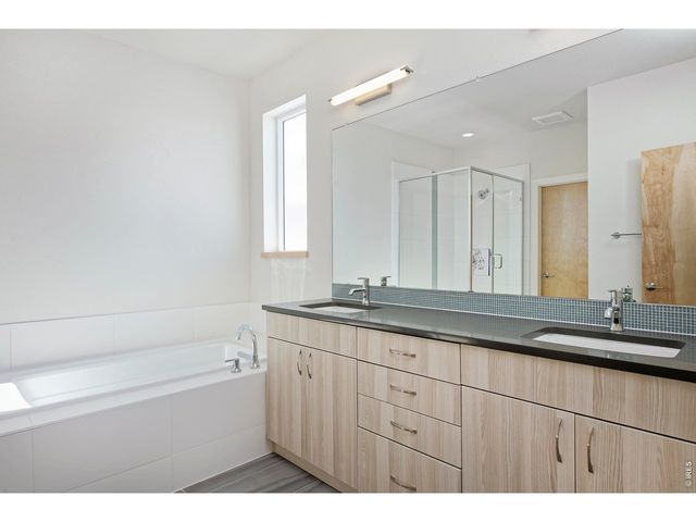 725 Kubat Ln A, Longmont, CO 80503