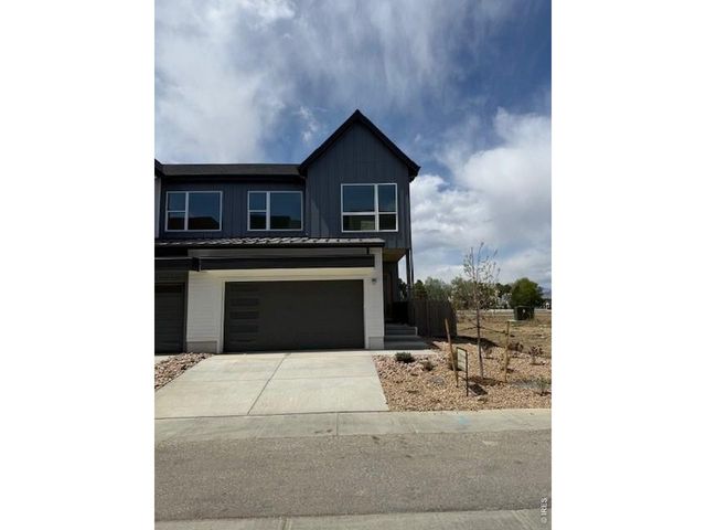 725 Kubat Ln A, Longmont, CO 80503