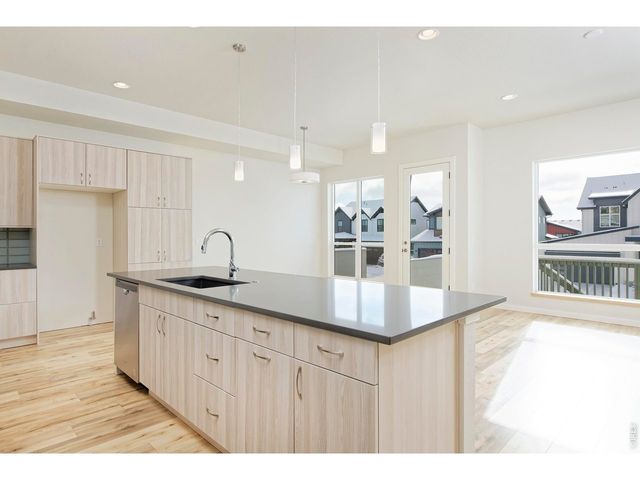 725 Kubat Ln A, Longmont, CO 80503