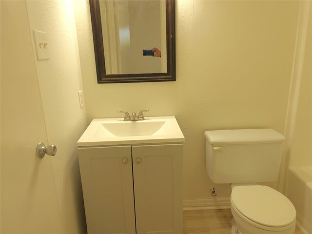 2003 Kenneth Ave A, Austin, TX 78741