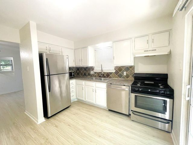 2003 Kenneth Ave A, Austin, TX 78741