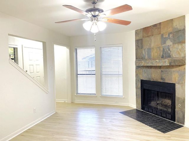 2003 Kenneth Ave A, Austin, TX 78741