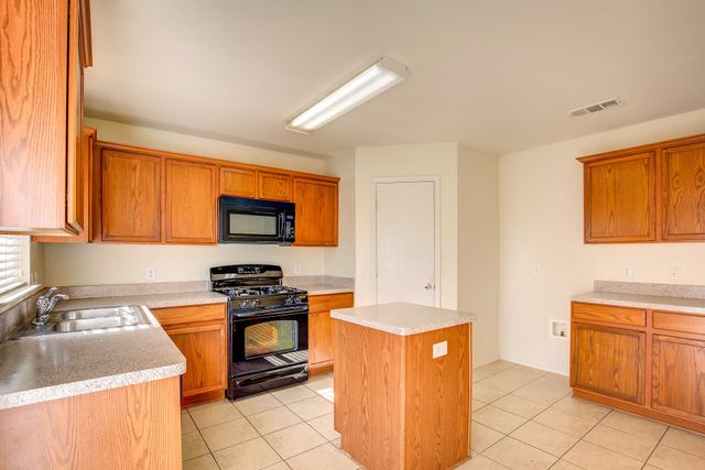 1720 Desperado Road, Fort Worth, TX 76131