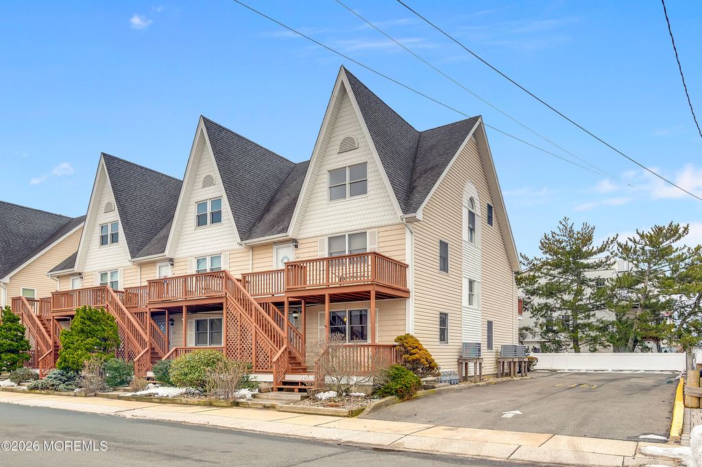 111 K Street C9, Seaside Park, NJ 08752