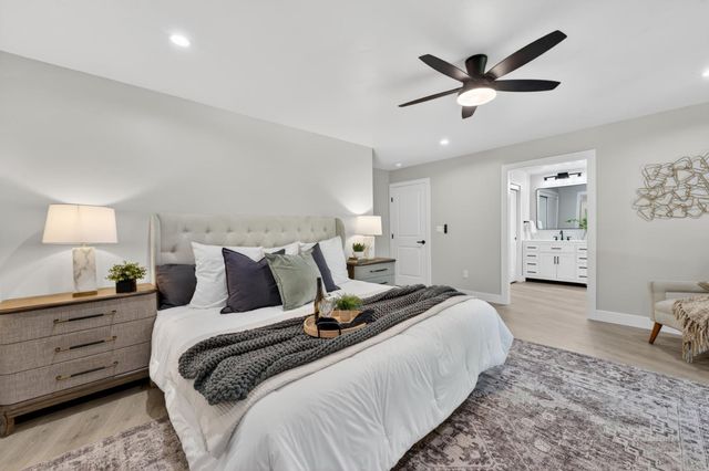 812 Columbia Dr, Sacramento, CA 95864