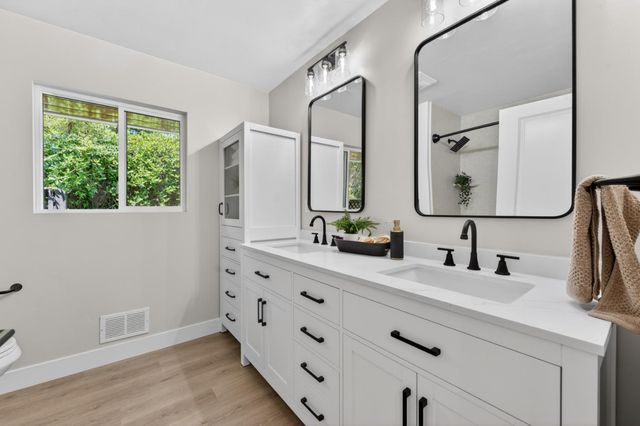 812 Columbia Dr, Sacramento, CA 95864