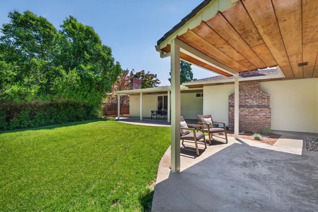 812 Columbia Dr, Sacramento, CA 95864