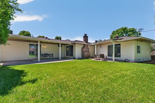 812 Columbia Dr, Sacramento, CA 95864