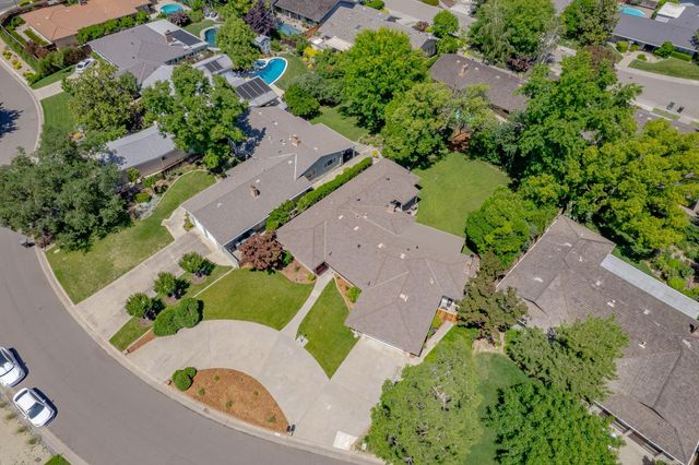812 Columbia Dr, Sacramento, CA 95864