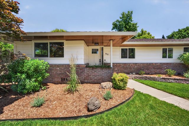 812 Columbia Dr, Sacramento, CA 95864