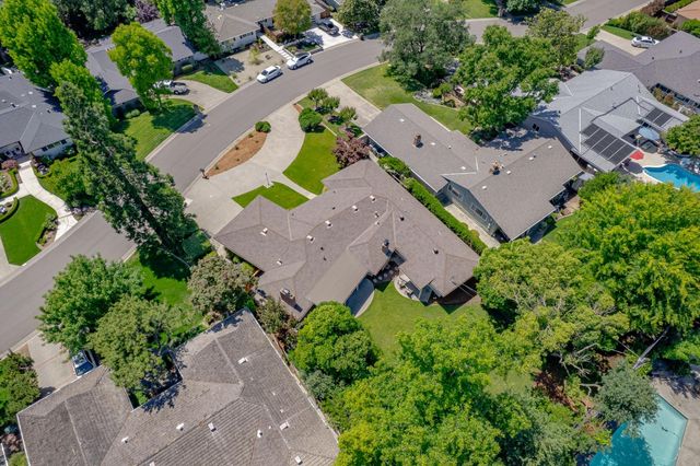 812 Columbia Dr, Sacramento, CA 95864