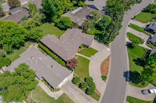 812 Columbia Dr, Sacramento, CA 95864