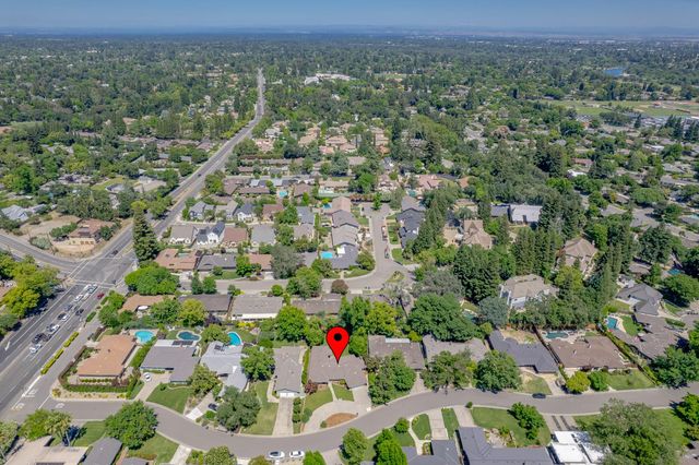 812 Columbia Dr, Sacramento, CA 95864